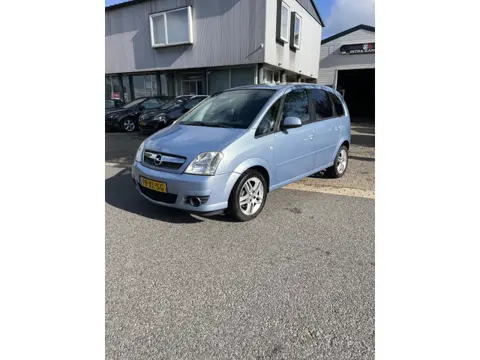 Opel Meriva 1.4-16V Business Airco. Nette en goed rijdende auto met een nieuwe Apk.
