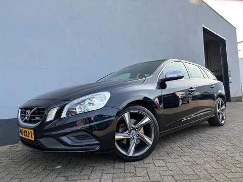 Volvo V60 1.6 T3 R-Design - Trekhaak - Dealer Onderhouden