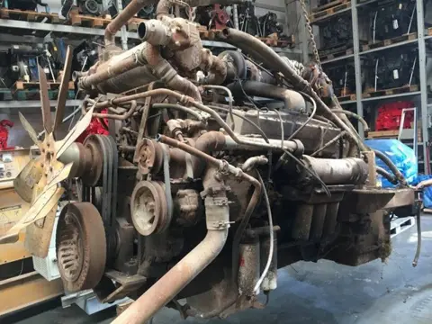Cummins VT1710C