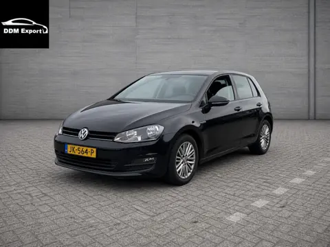 Volkswagen Golf TSI Trendline (bj 2015)