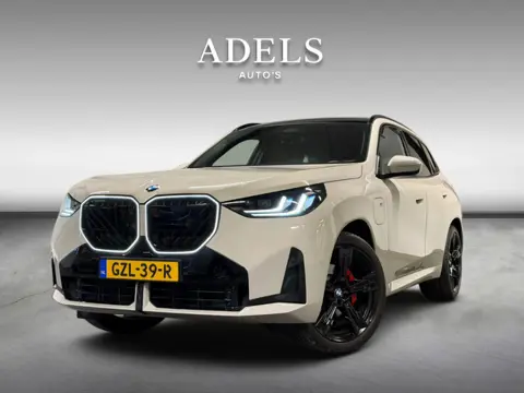 BMW X3 30e xDrive M Sport Pro Panodak Trekhaak HUD IconigGlow ShadowLine Harman Kardon