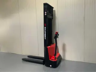 EP EST 3,6 meter - Stapelaar - interne lader (bj 2026)
