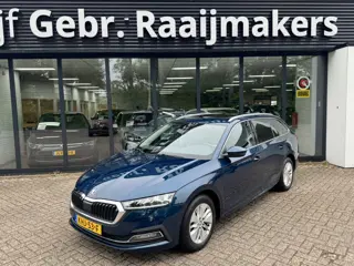 Škoda Octavia Combi 1.0 TSI Ambition*Panoramadak*Trekhaak*LED*Navi*