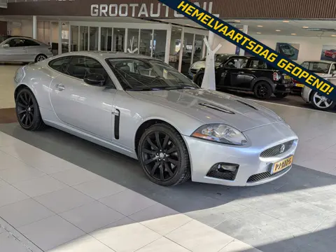 Jaguar XKR 4.2 V8 Coupé Automaat Supercharged 417PK Youngtimer, Airco, Cruise control, Stoelverwarmi
