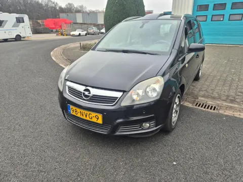 Opel Zafira 1.8 Executive 7Persoons Leer Panorama