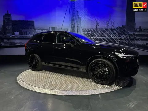 Volvo XC60 2.0 T8 Plug-in hybrid AWD Plus Black Edition *Luchtvering*HUD*B&W*