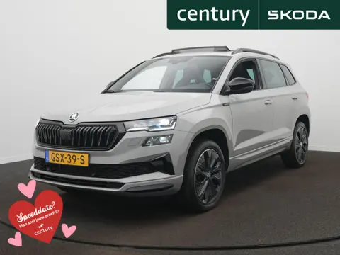 Skoda Karoq 1.5 TSI ACT Sportline Business Automaat - Trekhaak - Camera - Panoramadak
