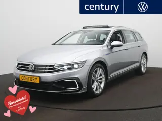 Volkswagen Passat Variant 1.4 TSI PHEV GTE Business Panoramaschuif-kanteldak - Camera - ACC - Side A