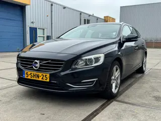 Volvo V60 2.4 D6 AWD Plug-In Hybrid Summum