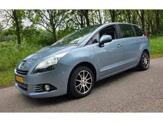 Peugeot 5008 1.6 VTi ST - Panoramadak - Navigatie - Xenon -