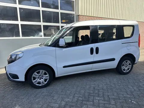 Fiat Doblò 1.3 MultiJet Active 5 persoons Airco bulgaars kenteken 3950 marge