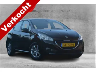 Peugeot 208 1.2 VTi Allure Nette 208 met oa panoramadak pdc trekhaak stoelverwarming pdc navigatie c