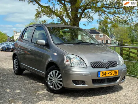 Toyota Yaris 1.3 VVT-i S-Line | Apk Tot 12-01-2027 + Airco + 5-Drs Nu € 2.450,-!!!