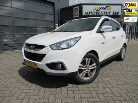 Hyundai Ix35 1.6i GDI i-Catcher / NAV / ECC / Stoelverwarming / Half Leder