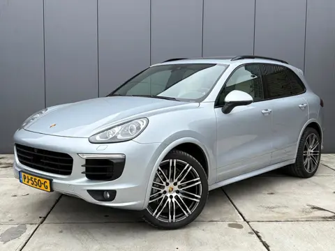 Porsche Cayenne 3.6 S Platinum Edition | 1e Eigenaar | Bose | Luchtvering | NL Auto | Panoramadak |