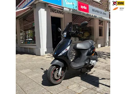 Piaggio Bromscooter Zip