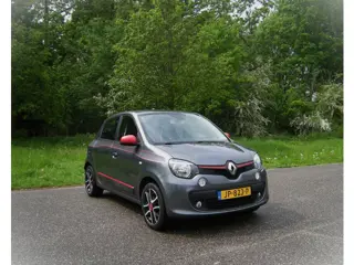 Renault Twingo 0.9 TCe Dynamique . 90 PK . 5 Drs . Ecc . Cruiscontrol . LMC . sport intrieur half le