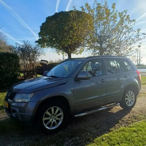 SUZUKI VITARA 2.0-16V EXCLUSIVE