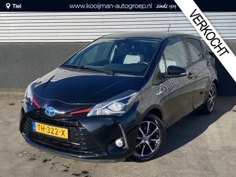 Toyota Yaris 1.5 Hybrid Design Sport Trekhaak, sportief, achteruitrij camera, cruise control, nette 