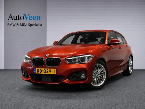 BMW 1-serie 118i Executive (M-SPORT, GROOT NAVI, ACC, ALCANTARA, PARKEERSENSOREN)