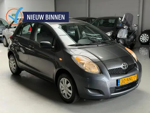 Toyota Yaris 1.0 VVTi Acces Airco (bj 2010)
