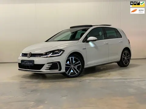 Volkswagen Golf 1.4 TSI PHEV GTE | PANO | VIRTUAL | CAMERA | MISTLAMPEN
