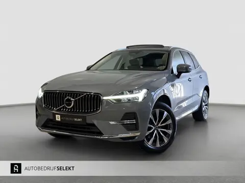 Volvo XC60 2.0 T6 | Pano | Trekhaak | Nieuw model | Thunder Grey | Apple Carplay | Plug-in hyrbid | 