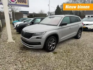 SKODA KODIAQ 1.5 TSI SportLine 7-pers,Pano,Leer/Alcant,LED,Memory,Trekhk,Stoelverw,BLIS,