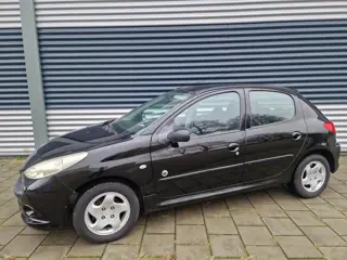 Peugeot 206+ 1.1 Accent airco (bj 2012)