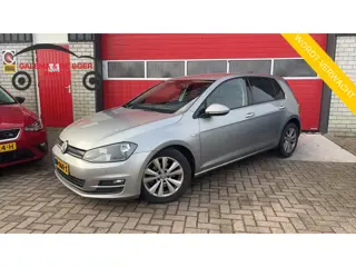 Volkswagen Golf 1.0 TSI Connected Series NAVI / CLIMA / CARPLAY / PDC / BLUETOOTH / CRUISE / DAB+ / 