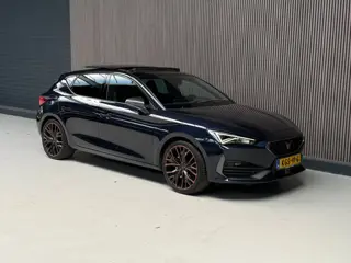 CUPRA Leon 1.4 e-Hybrid VZ Copper Edition Pano | Leder | Memory