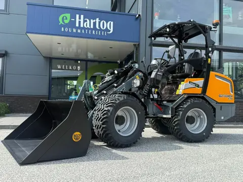 Giant G2700 Xtra HD+