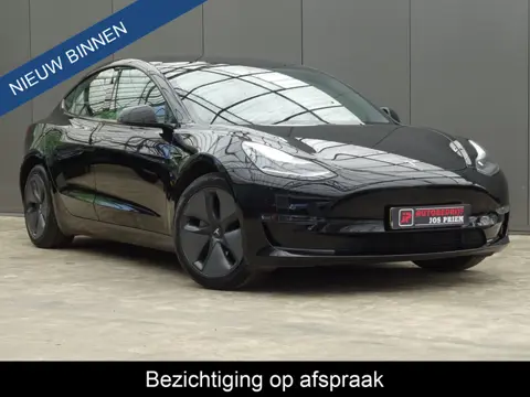 Tesla Model 3 Long Range AWD 75 kWh * BLACKED OUT * 445 KM ACCURANGE !!