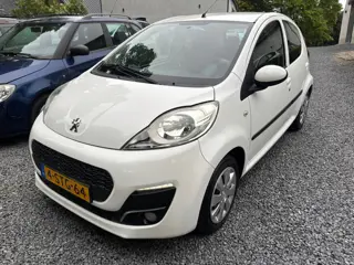 Peugeot 107 1.0 Active AIRCO NIEUWSTAAT