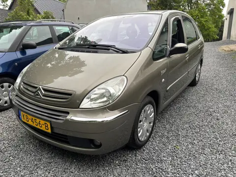Citroen Xsara Picasso 1.6i-16V Image AIRCO NIEUWSTAAT