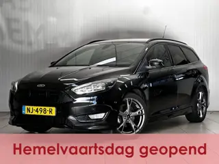 Ford FOCUS Wagon 1.0 ST-Line!/ Trekhaak/ 17'' LMV/ Apple + Android/ Navi/ Clima/ Cruise/ Elek. pakke