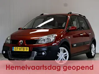 Renault Scénic 2.0-16V Conquest/ D-Riem Verv. 150.000KM!/ Trekhaak/ 17''LMV/ Keyless/ Clima/ Navi/ C