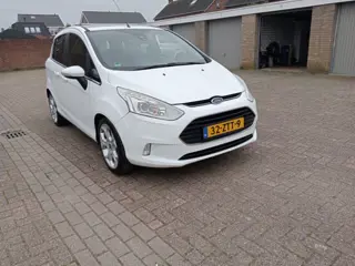 Ford B-Max 1.0 EcoBoost Titanium
