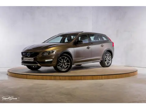 Volvo V60 Cross Country 2.0 T5 Nordic+ | Afn.Trekhaak | Panorama dak | Cruise control | Memory |