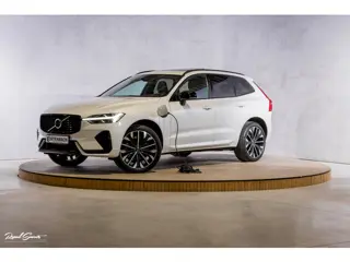 Volvo XC60 2.0 T6 Plug-in hybrid AWD Plus Dark Long range | Long Range | Panorama dak | Zwenkbare tr
