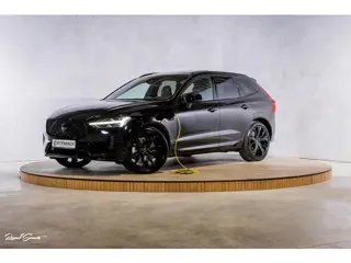 Volvo XC60 2.0 T8 Plug-in hybrid AWD Plus Black Edition Long Range | Zwenkbare trekhaak | Harman Kar
