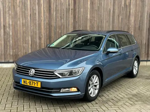 Volkswagen Passat 2.0 TDI Highline | NAVI | CLIMA | LMV |