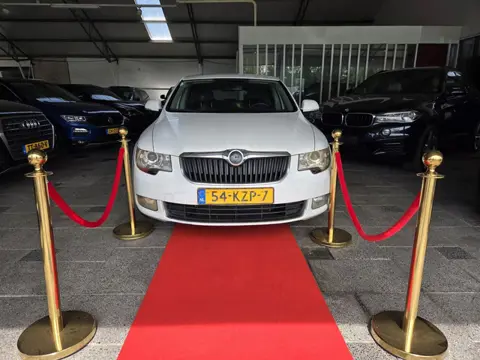 Skoda Superb 1.4 TSI Ambition PEARL WHITE!