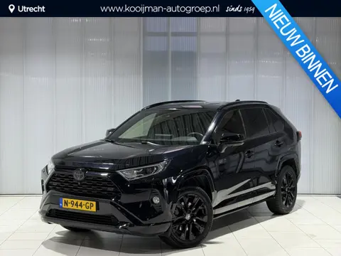 Toyota RAV4 2.5 Hybrid AWD Black Edition | Trekhaak met afneembare kogel | All season banden | Side 