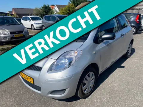 Toyota Yaris 1.0 VVTi Acces