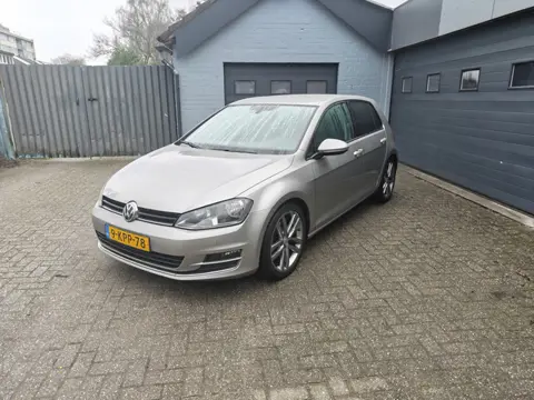 Volkswagen Golf 1.4 TSI ACT Highline,Climate control,Parking system,Navi,Dsg automaat,Cruise control
