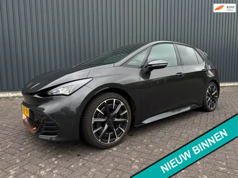 Cupra Born Copper Edition 82 kWh FULL LED | CARPLAY + ANDROID | CAMERA | SPORTSTOELEN | NAVI | CLIMA
