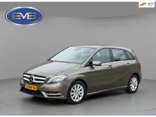 Mercedes-Benz B-klasse 200 AUTOMAAT 156 pk Ambition, VOL OPTIES, panoramadak, leder, stoelverwarming