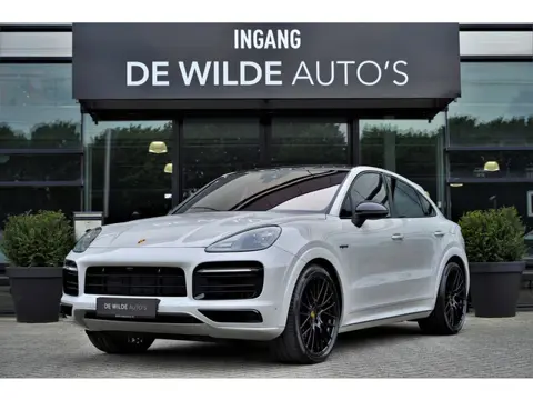 Porsche Cayenne Coupé 3.0 E-Hybrid SportDesign Krijt Pano Trekhaak 18-weg Stoelventilatie Keyless 36