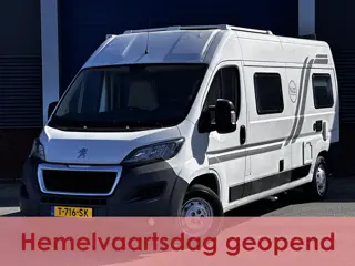 Peugeot Boxer Buscamper/ Camera/ 164pk!/ Trekhaak/ Schuifdeur rechts/ Navi/ Airco/ Cruise/ Elek. pak